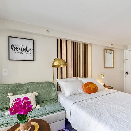 Bright & Cozy Condo Unit With Balcony! Honolulu Extérieur photo