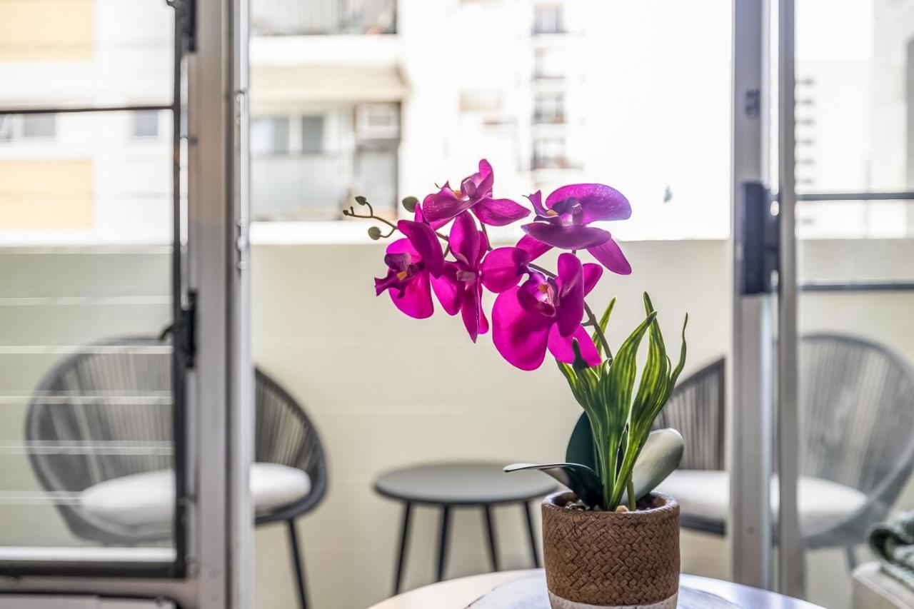 Bright & Cozy Condo Unit With Balcony! Honolulu Extérieur photo